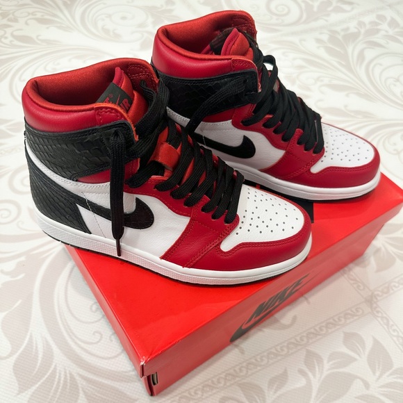 Verified Jordan 1 Retro High Chicago size 5W only 🅿️🅿️ - Picture 12 of 16